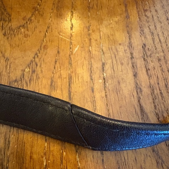 Vintage Susan Gail Straw Crossbody Bag with Black Leather Trim, Gold Hardware - Picture 6 of 13